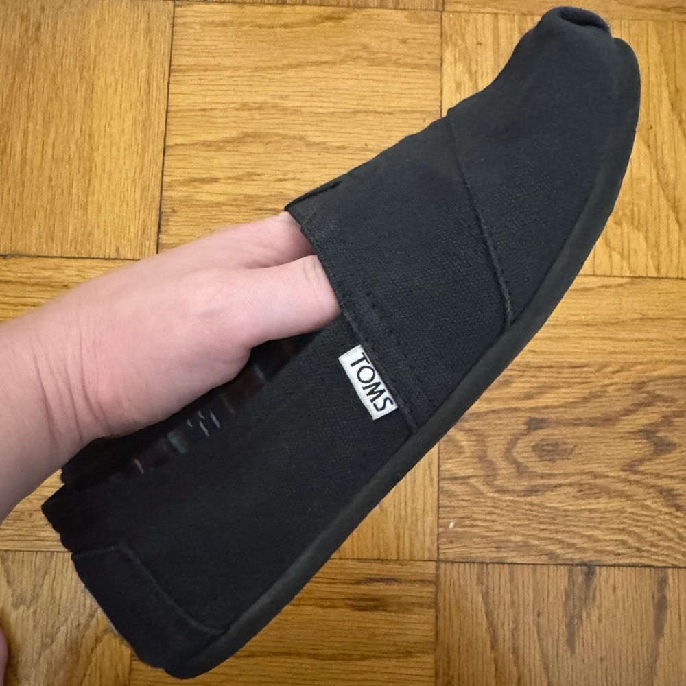 TOMS shoes - women’s - 8.5